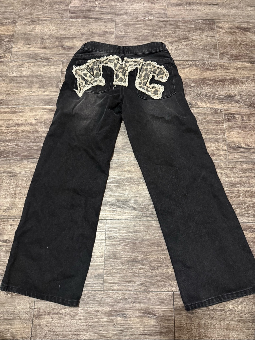 Black Wide-Leg Women's Jeans with Patch Detail
